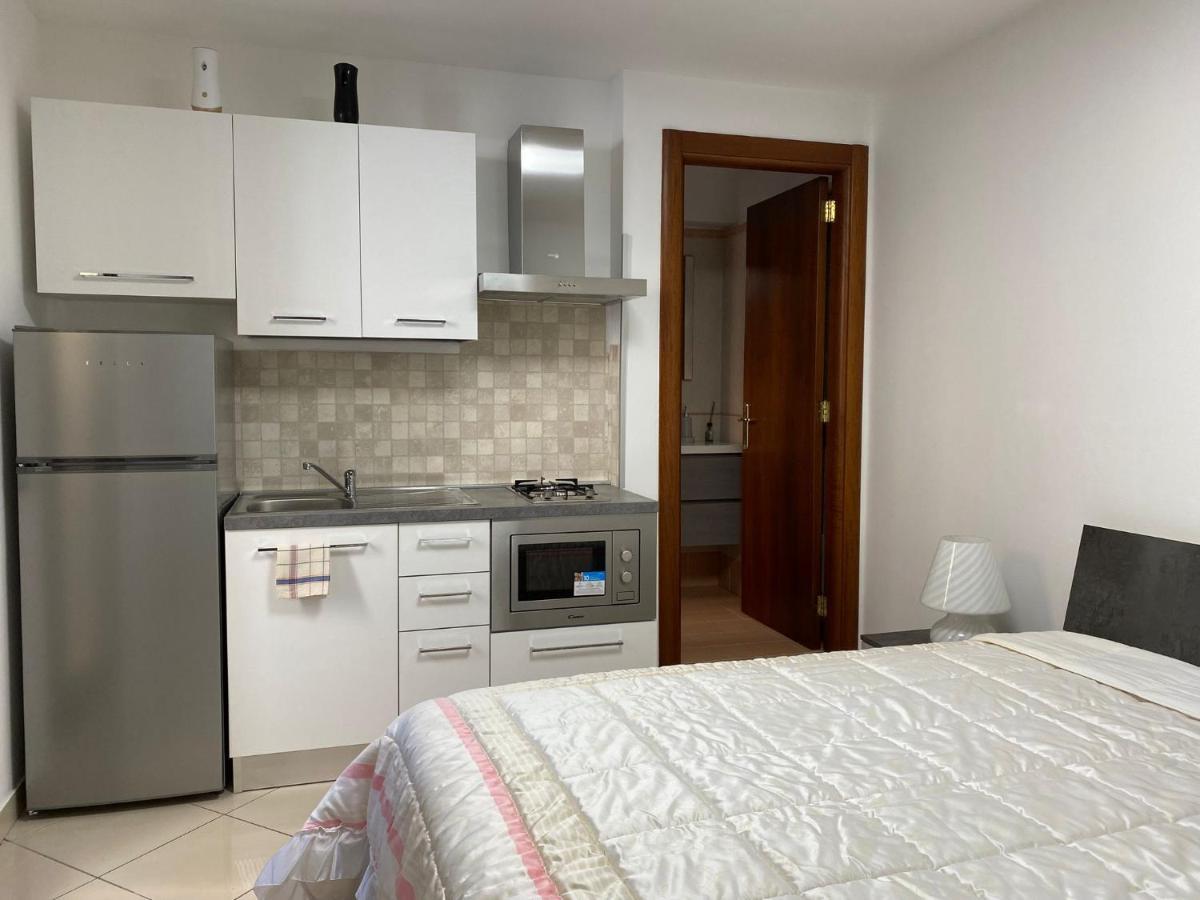 Room Mazzini Лече Екстериор снимка